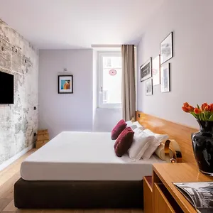 Downtown Boutique House - Ca Domus Collection 2*, Roma İtalya