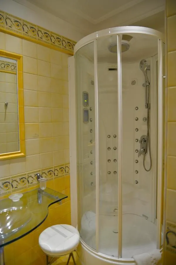 ****  Livingston Hotel Syrakusa Italien